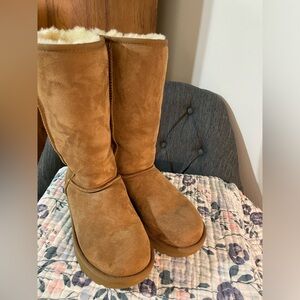 EUC Tall UGG boots